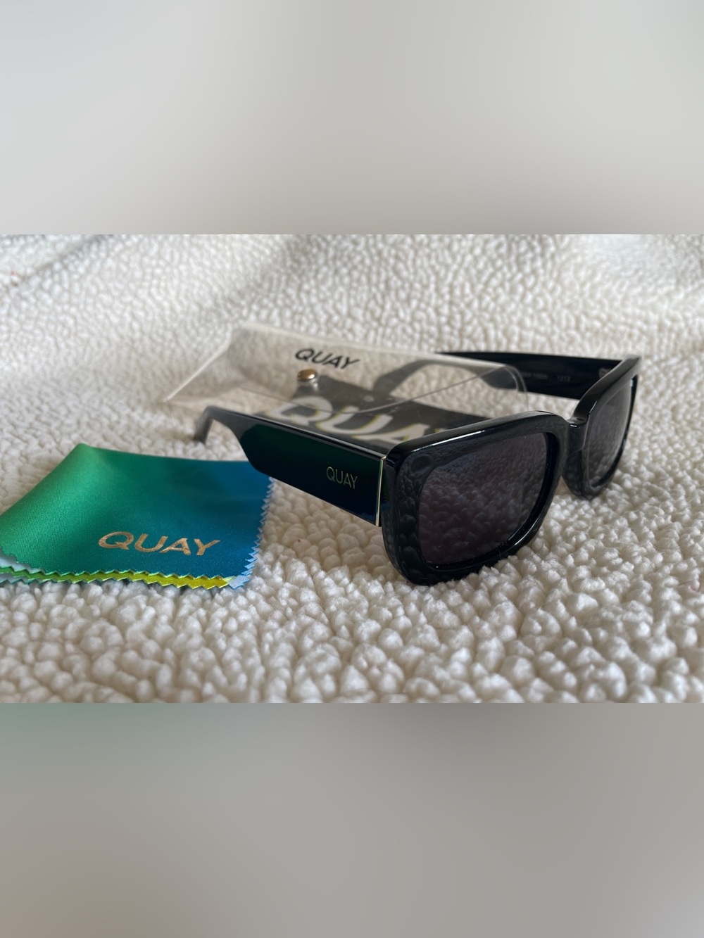 Quay Australia Black Sunglasses style # yada yada 1212